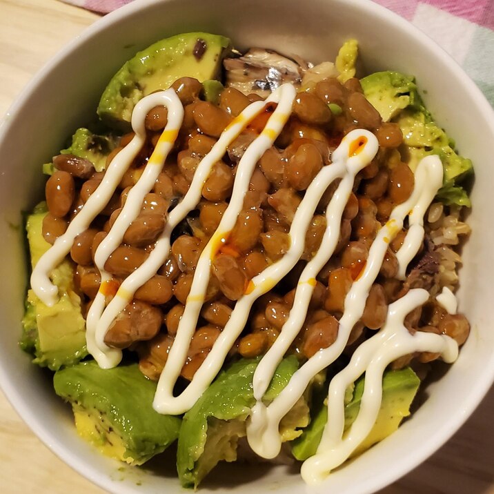 火を使わない！栄養満点！サバアボカ丼